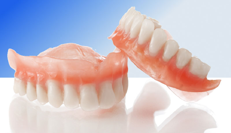 Hàm giả thảo lắp và những lưu ý khi sử dụng
